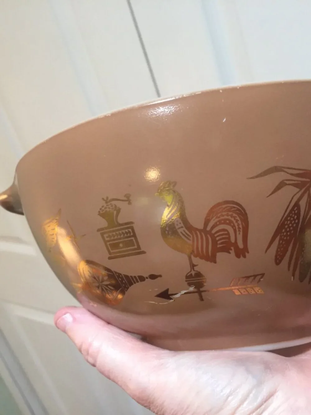 Set 4 Pyrex Mixing Bowls EARLY AMERICAN Gold Cinderella Nesting 441 442 443 444